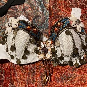 Belly dancing bra
